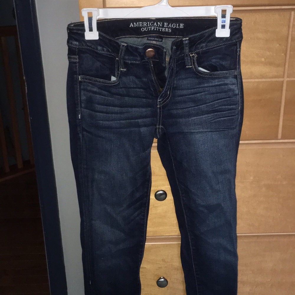 AMERICAN EAGLE “SUPER STRETCH” SKINNY JEANS